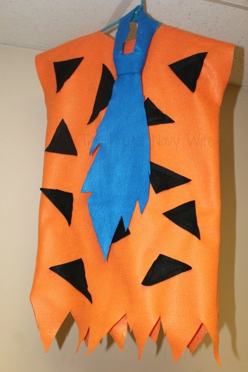 Easy-DIY-Flintstone-Costumes-Fred-and-Wi