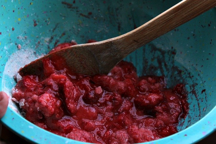Easy Strawberry Freezer Jam Strawberries Mix