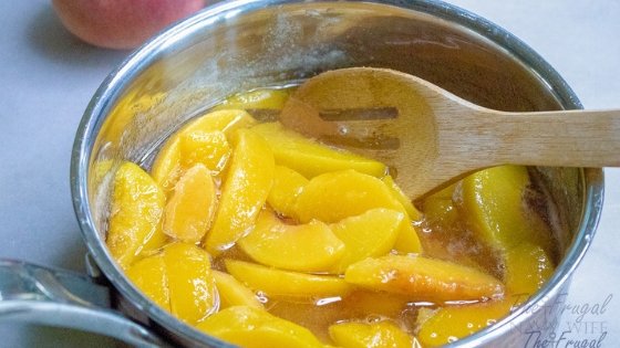 The easiest Peach Pie Filling for Canning is right here. Simple to understand step by step instructions from start to finish. #canningrecipe #canning #peachpie #peachpiefilling #frugalnavywife | Canning 101 | Canning Tips | Canning Pie Filling | Peach Pie Filling Recipe | Peach Pie Recipe