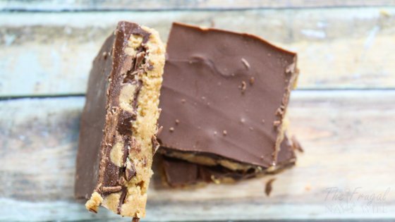 I love making these for my Christmas Candy Tins. My homemade Reese's peanut butter cups bars is a win-win for everyone! Make them this year. #reeses #frugalnavywife #desserts #recipe | Dessert Recipe | Homemade Reese's Cups | Reese's Bars Recipe |