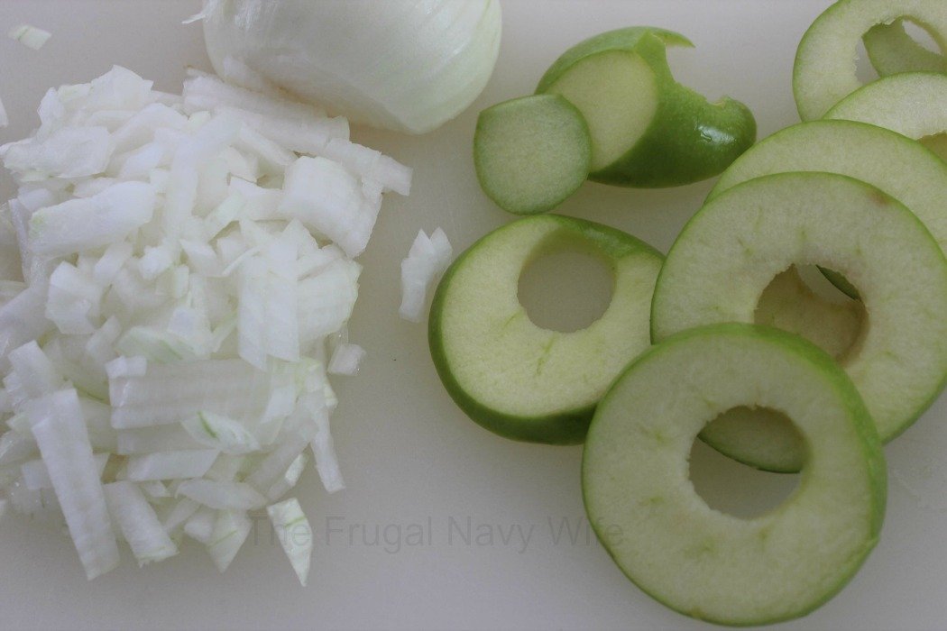 Applesauce BBQ Spare Ribs Apple ad Onions