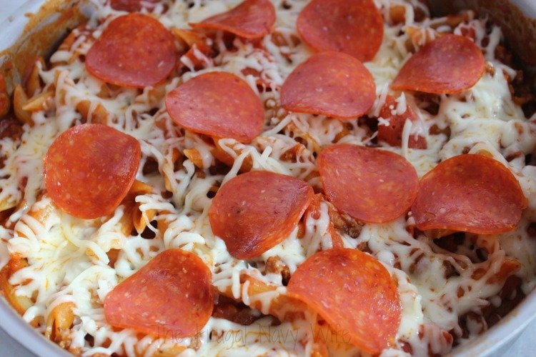 Easy One Pot Pepperoni Pizza Pasta Top