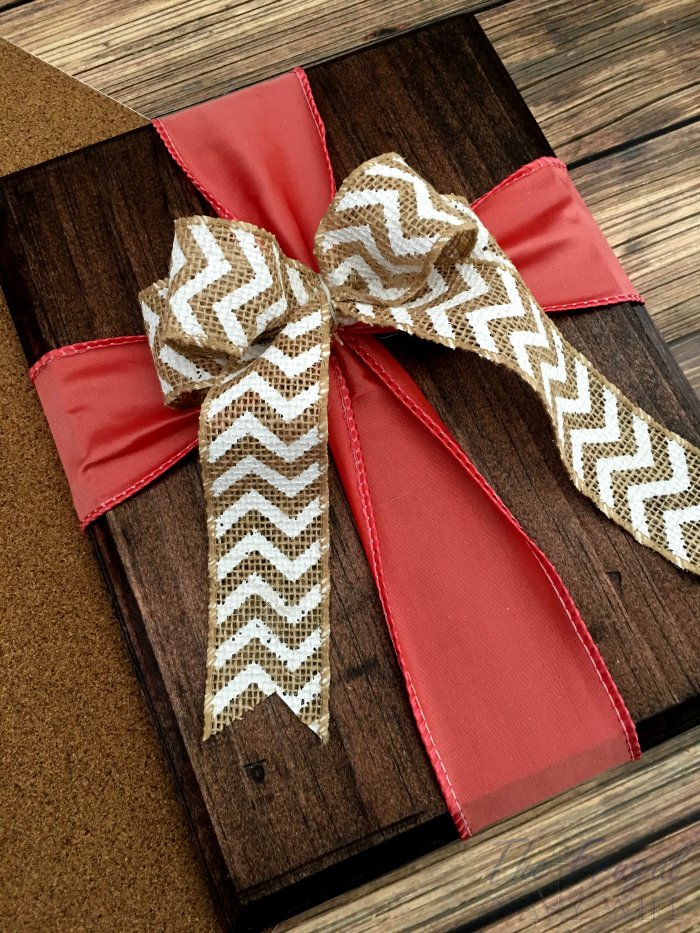 Some of my favorite DIY decor is for summer and spring. This fabric cross on wood can transition from spring to Easter. See how easy it is!