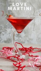This Love Martini is something we can make year round. The Melting Pot Love Martini Recipe is a great themed drink to add to our at home date as well. #copycaterecipe #martini #lovemartini #meltingpot #frugalnavywife | Melting Pot Recipe | Love Martini | Martini Recipe | Copycat Recipe