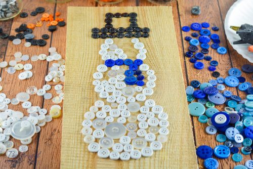 DIY SNowman Button Art