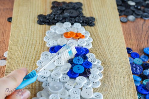 Easy DIY Button Snowman Craft - Button Art Idea