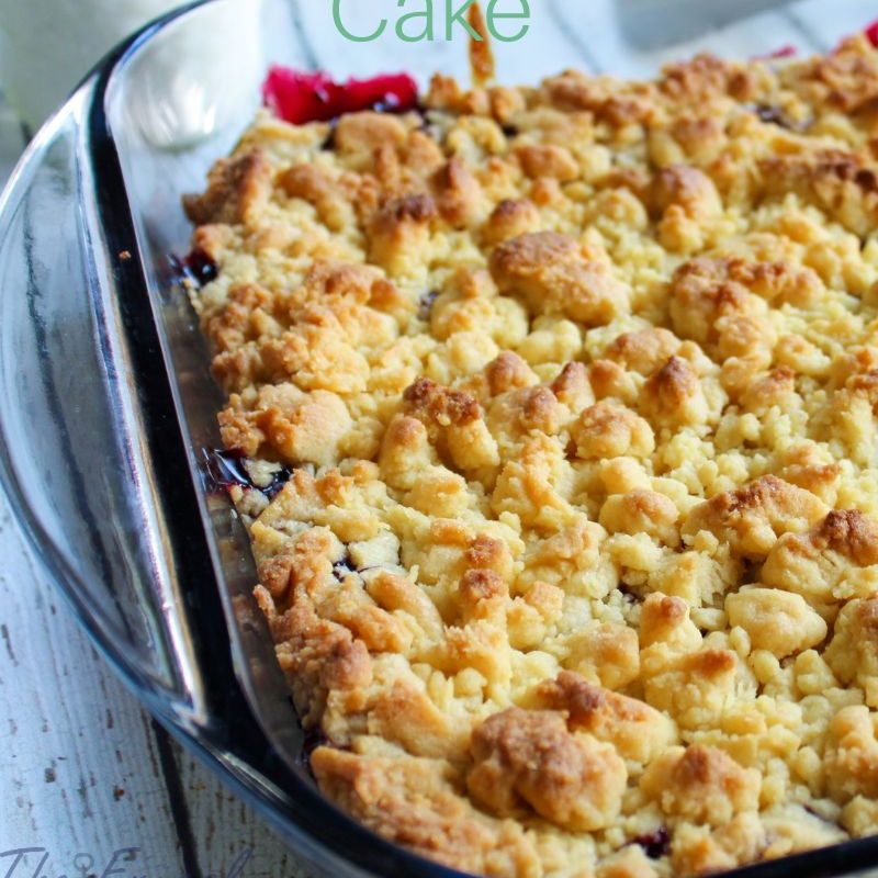 Grandma’s Easy Blackberry Dump Cake Recipe