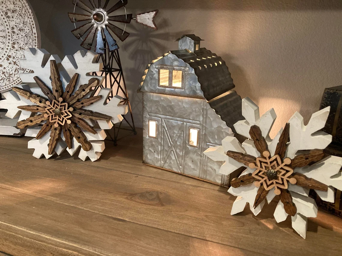 Winter Wonderland Crafts: DIY Snowflake Decorations for All Ages